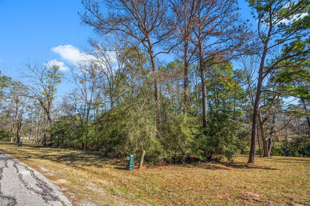 26 Twinstone Circle, Coldspring, Texas image 12