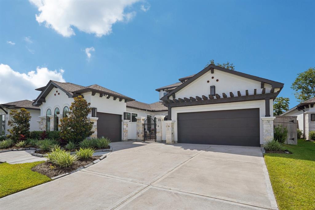 8914 Orchard Cove