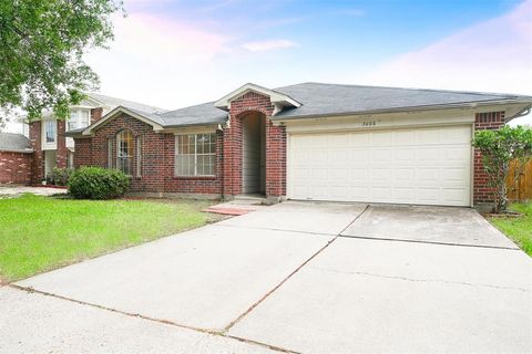 5006 Dawngate Drive Spring TX 77373