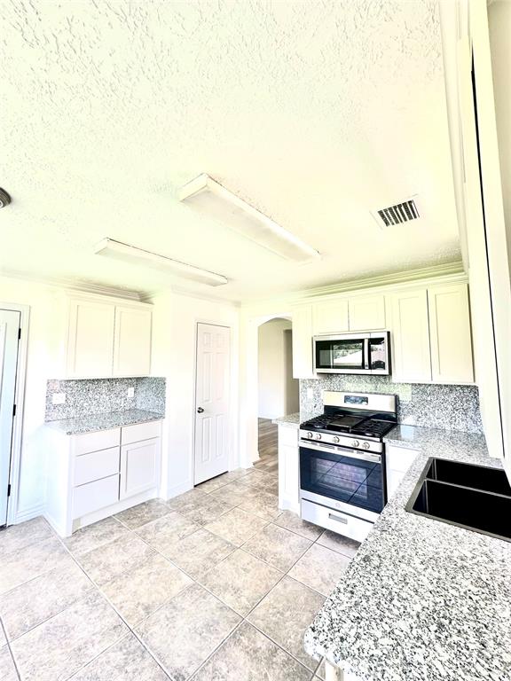 5006 Dawngate Drive, Spring, Texas image 16