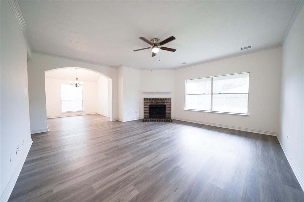 5006 Dawngate Drive, Spring, Texas image 7