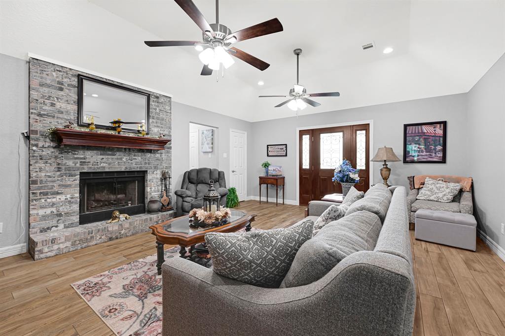 2813 Avenue J, Santa Fe, Texas image 11