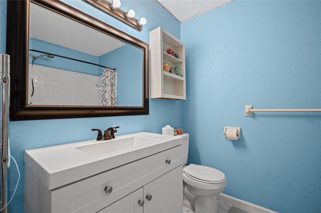 807 Driftwood Street, League City, Texas image 25