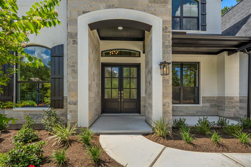 308 Magnolia Bloom Court, Willis, Texas image 4