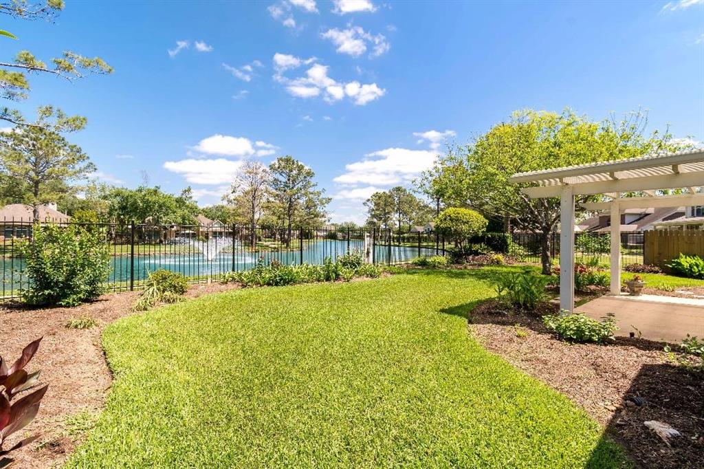 2538 Silent Shore Court, Richmond, Texas image 32