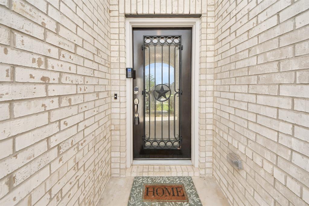 8034 Royal Palm Drive, Fulshear, Texas image 6