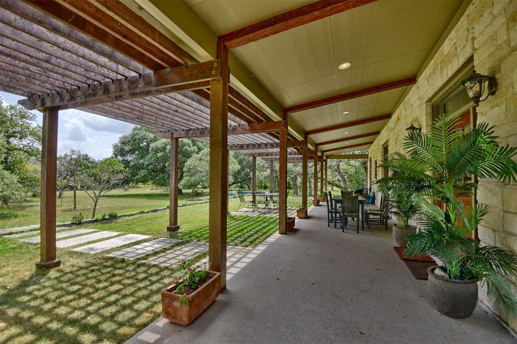 2003 Oakridge Road, Weimar, Texas image 8