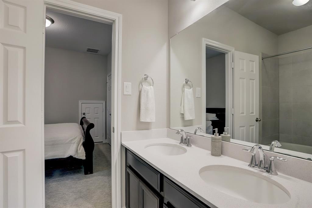 34427 Spring Creek Circle, Pinehurst, Texas image 30