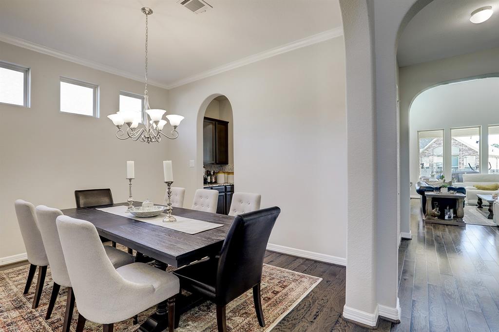 34427 Spring Creek Circle, Pinehurst, Texas image 6