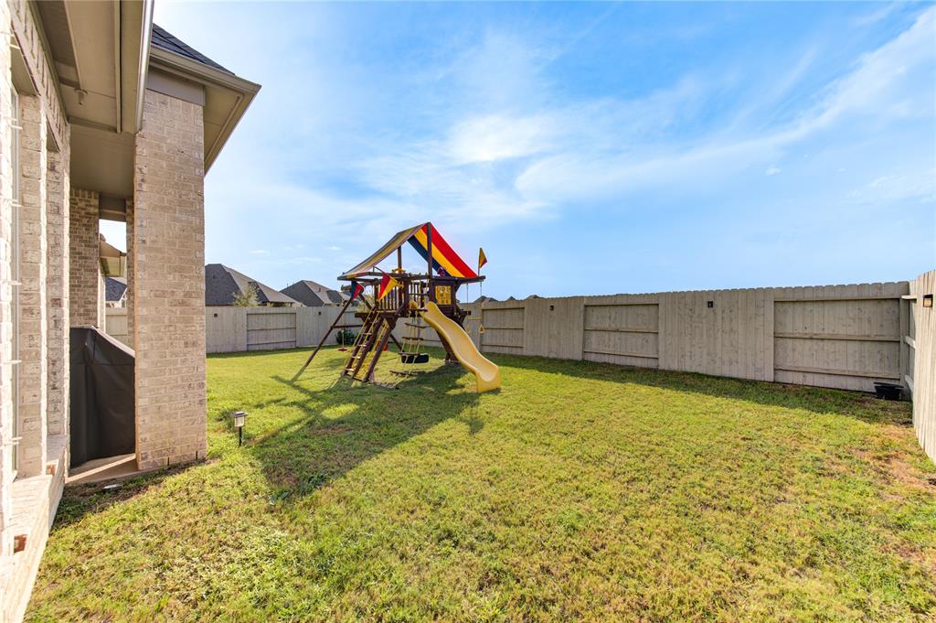 4908 Mulberry Shrubs Lane, Manvel, Texas image 7