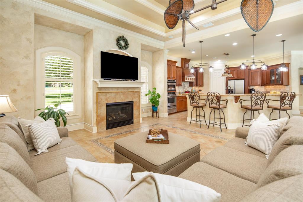 15609 Crown Oaks Drive, Montgomery, Texas image 13