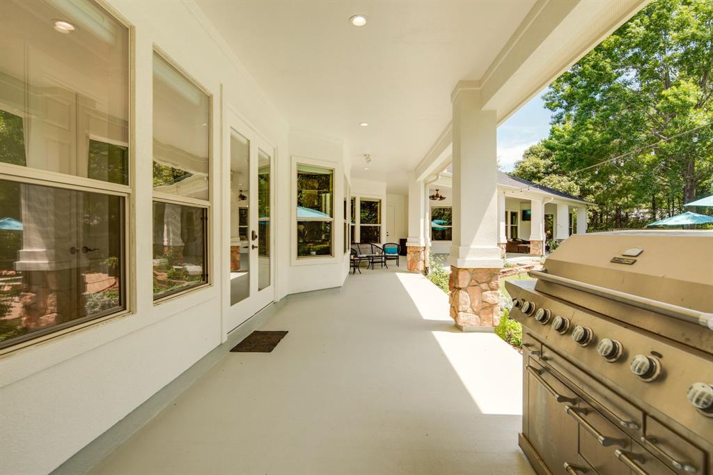 15609 Crown Oaks Drive, Montgomery, Texas image 33