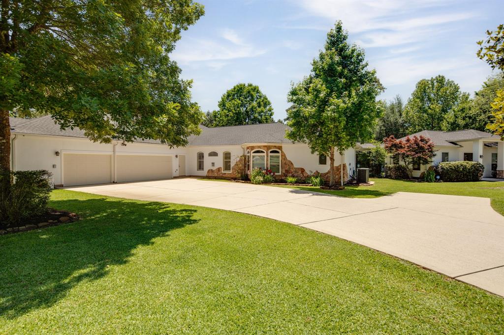 15609 Crown Oaks Drive, Montgomery, Texas image 45