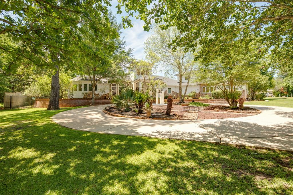 15609 Crown Oaks Drive, Montgomery, Texas image 6