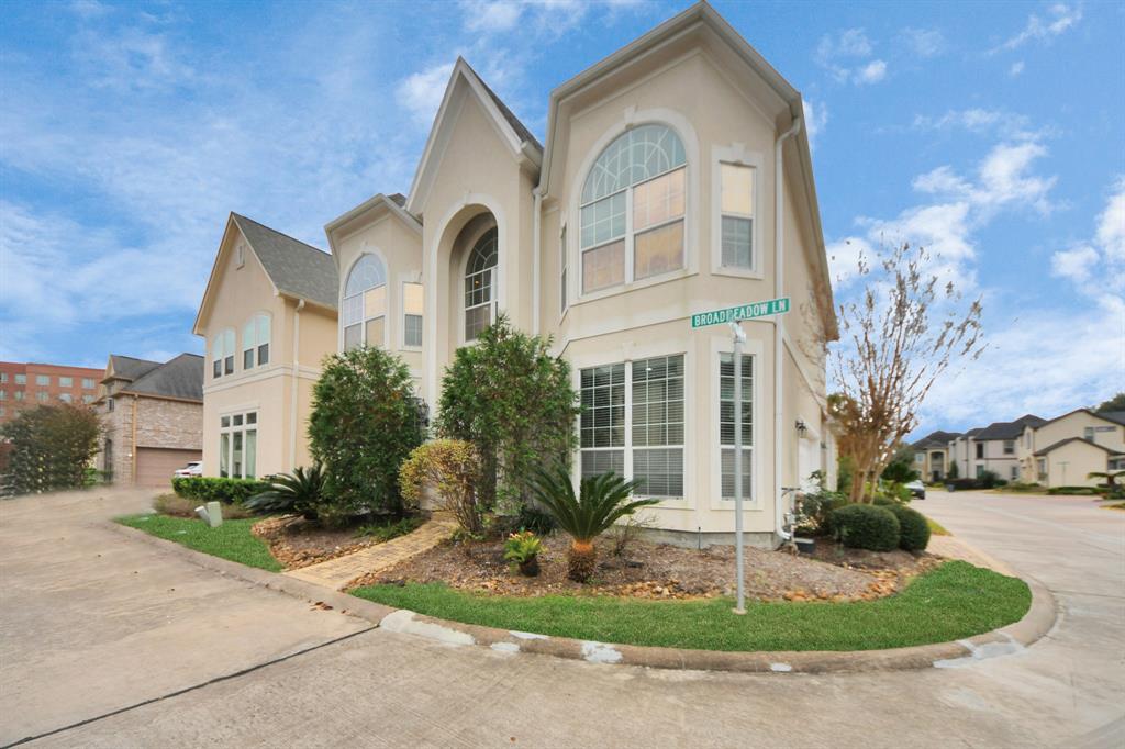 13523 Broadmeadow Lane, Houston, Texas image 2