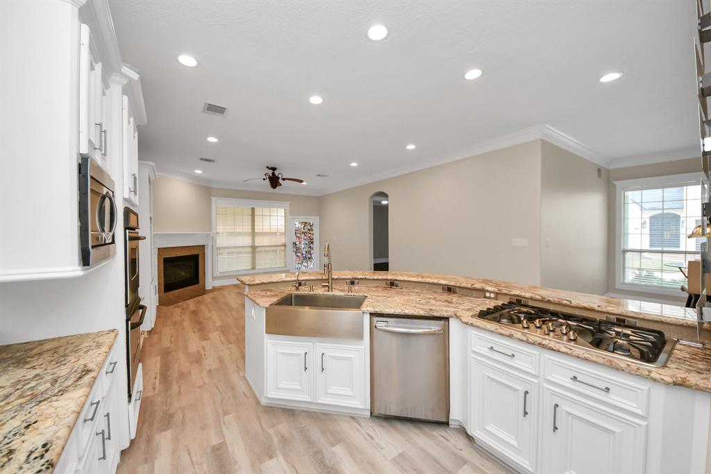13523 Broadmeadow Lane, Houston, Texas image 24