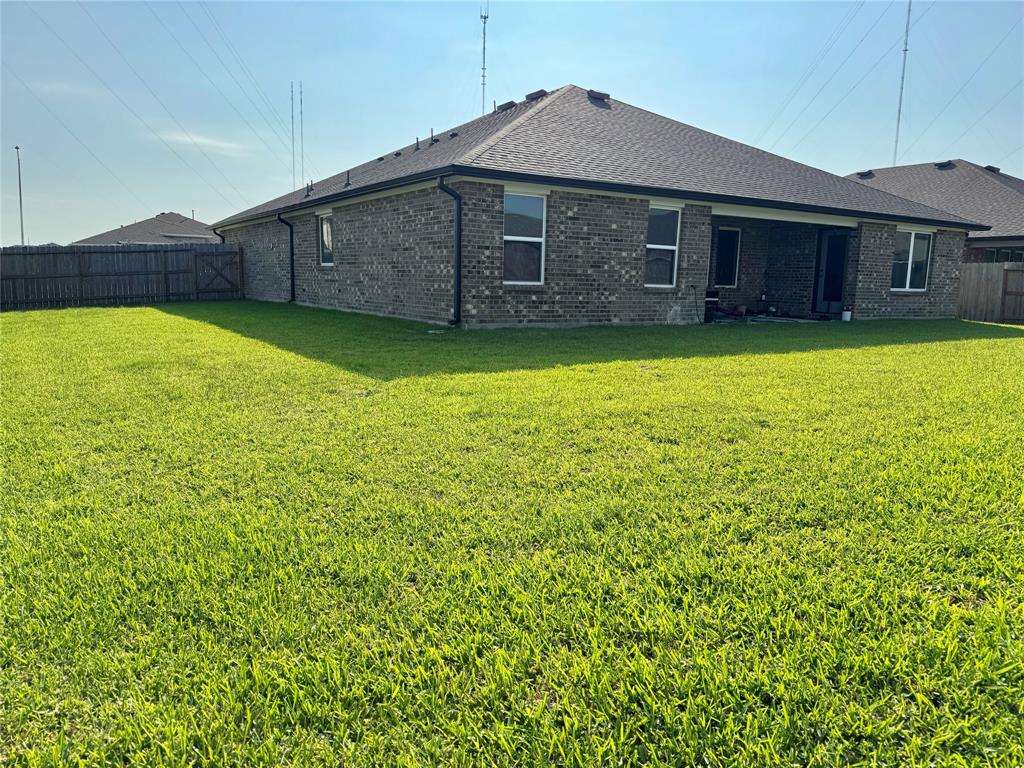 1035 Park Crest Drive, Missouri City, Texas image 4