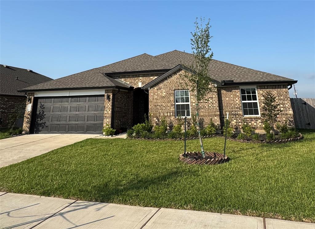 1035 Park Crest Drive, Missouri City, Texas image 2