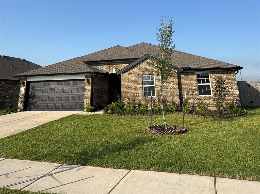 1035 Park Crest Drive, Missouri City, Texas image 3