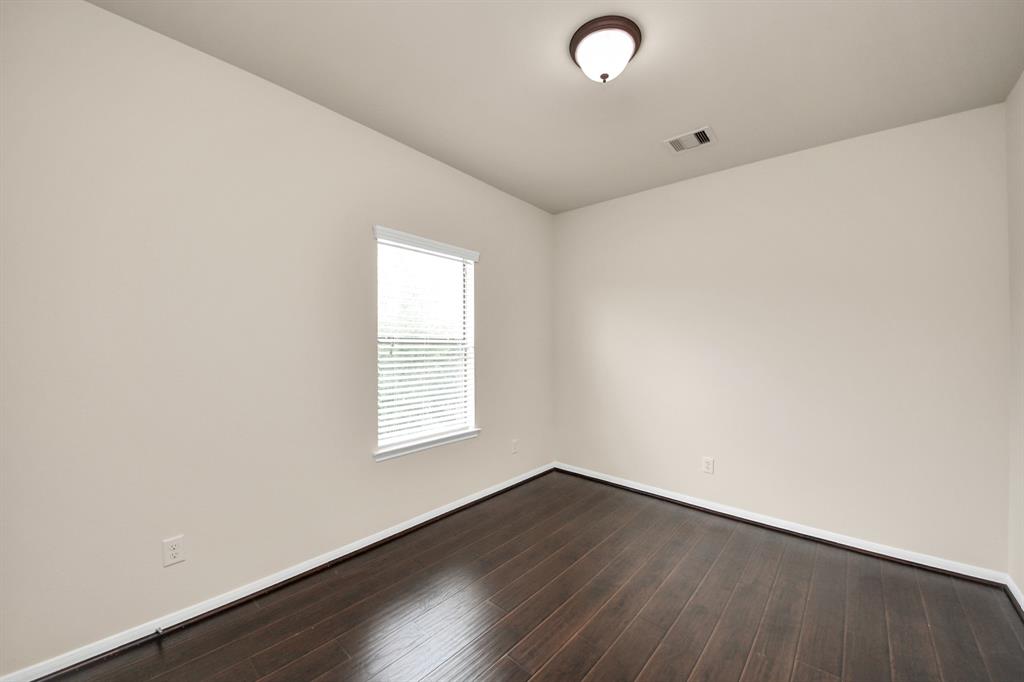 3009 Southern Chase Drive, Pearland, Texas image 48