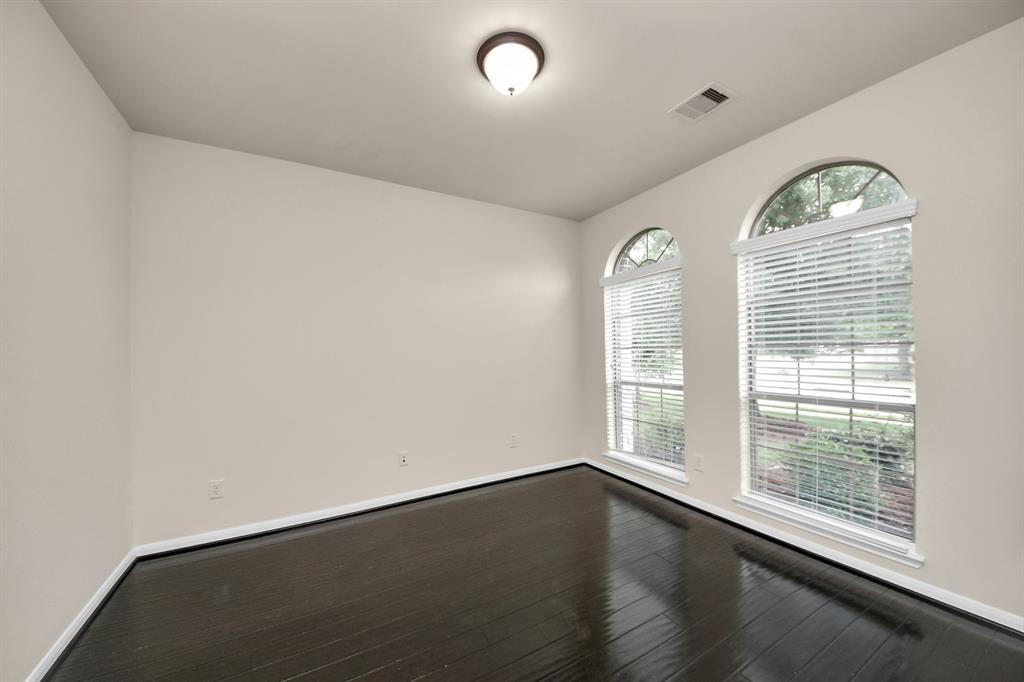 3009 Southern Chase Drive, Pearland, Texas image 14
