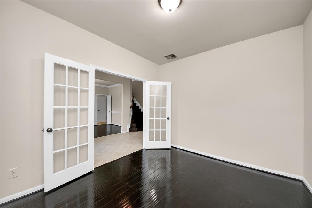 3009 Southern Chase Drive, Pearland, Texas image 15