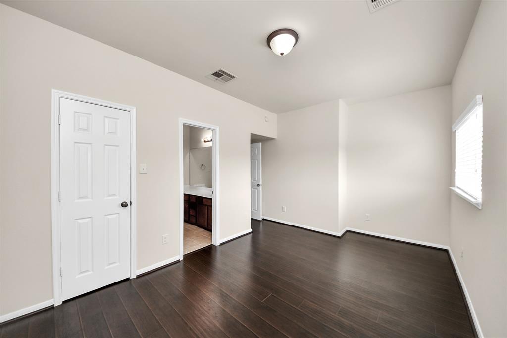 3009 Southern Chase Drive, Pearland, Texas image 44