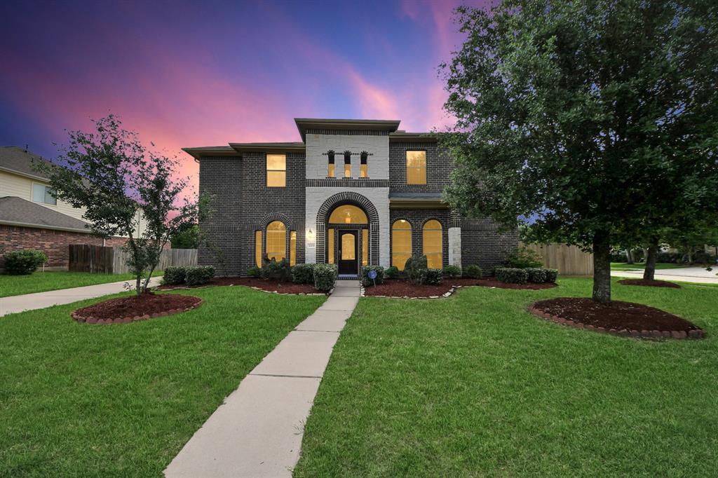 3009 Southern Chase Drive, Pearland, Texas image 5