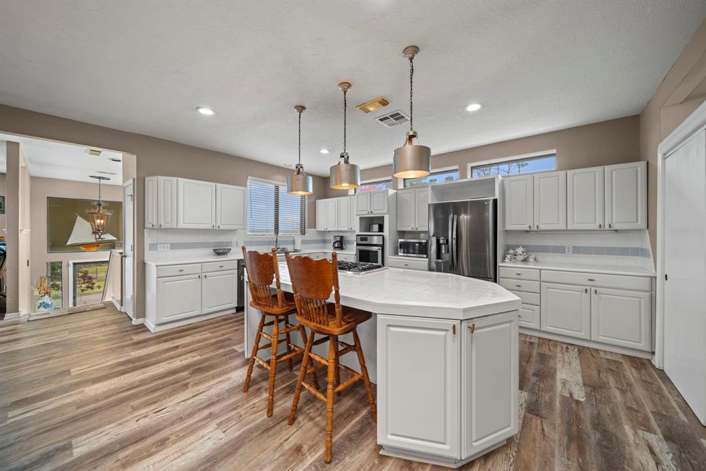 12604 Pegasus Drive, Willis, Texas image 11