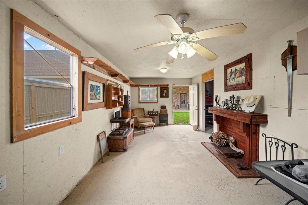 12604 Pegasus Drive, Willis, Texas image 32