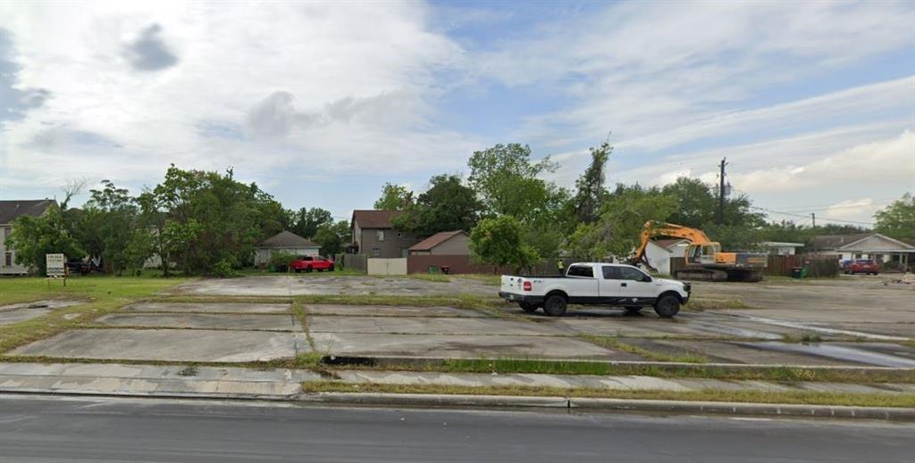 3207 Minnesota Street, Baytown, Texas image 3