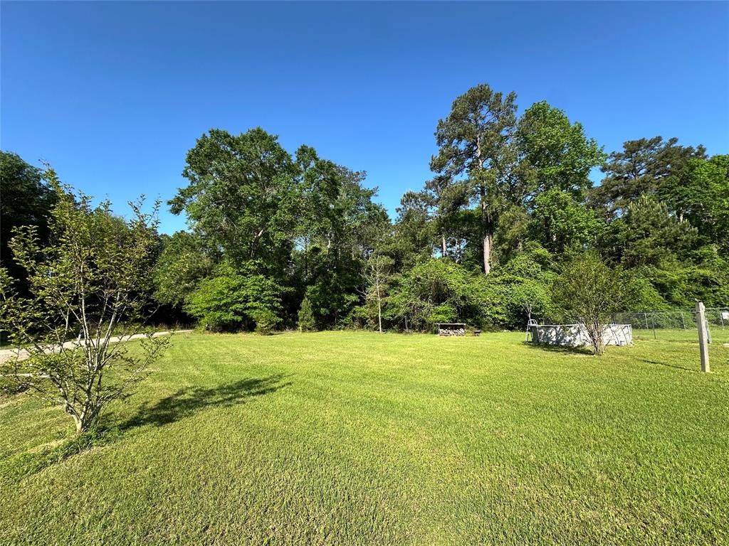 725 County Road 4364, Spurger, Texas image 10