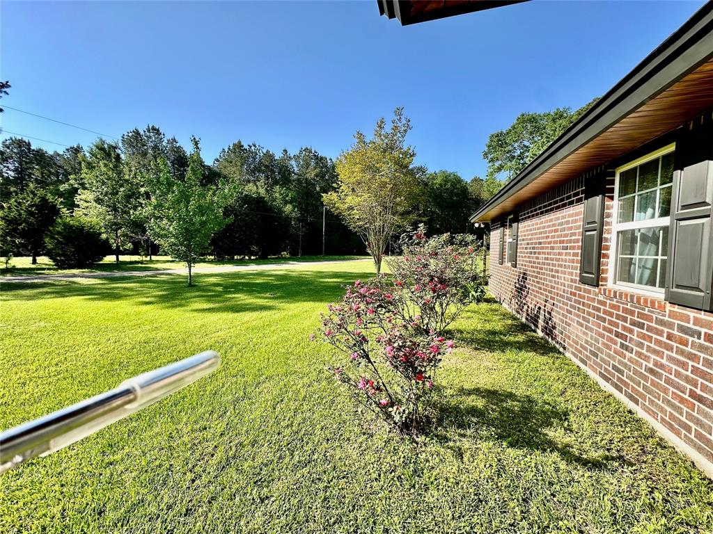 725 County Road 4364, Spurger, Texas image 38