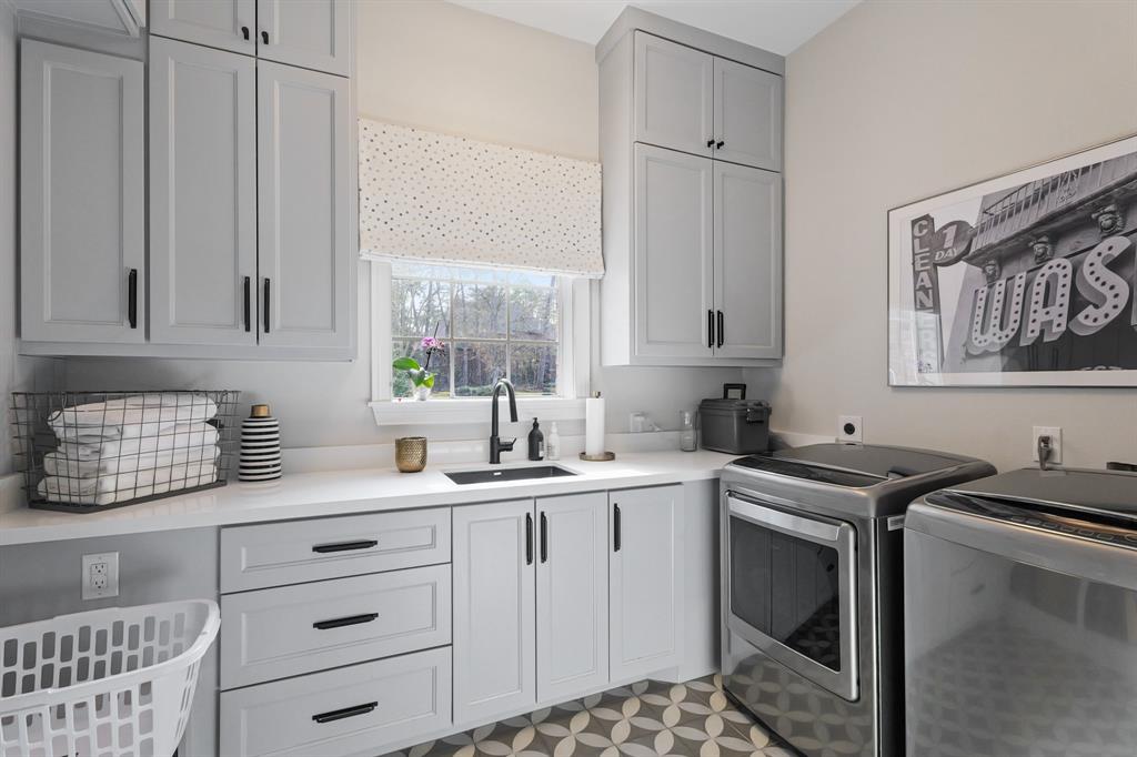 The Woodlands, Texas 77381, United States, 4 Bedrooms Bedrooms, ,5 BathroomsBathrooms,Residential,Active,87669