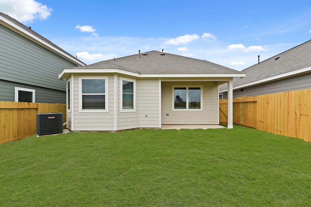9239 Grace Ridge Drive, Willis, Texas image 18