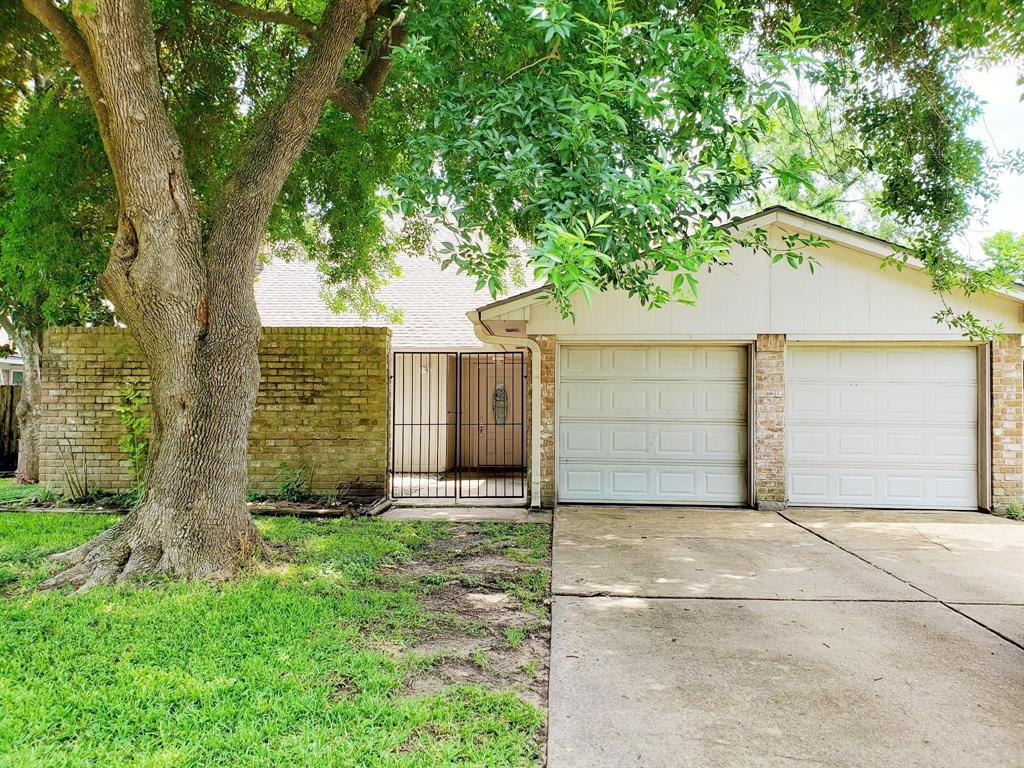 15718 Stonehaven Drive, Houston, Texas image 1