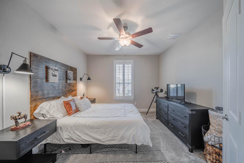 2024 Yellowstone Trail, Friendswood, Texas image 31