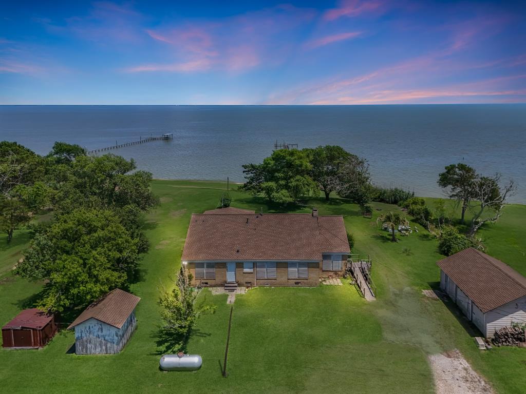 11910 Cedar Gully Road, Beach City, Texas image 6