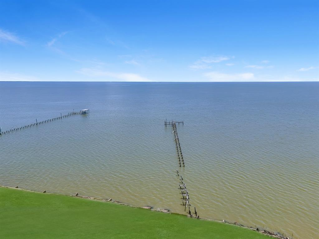 11910 Cedar Gully Road, Beach City, Texas image 8