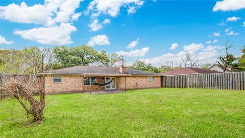 A home in Clute