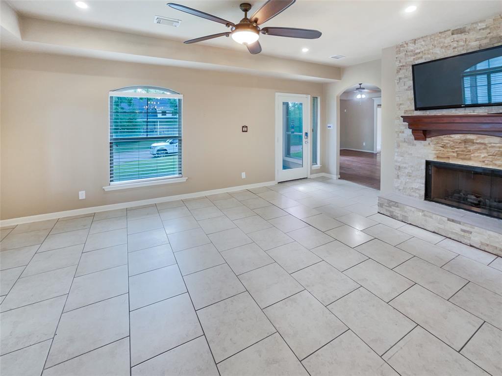 12885 Andromeda Court, Willis, Texas image 5