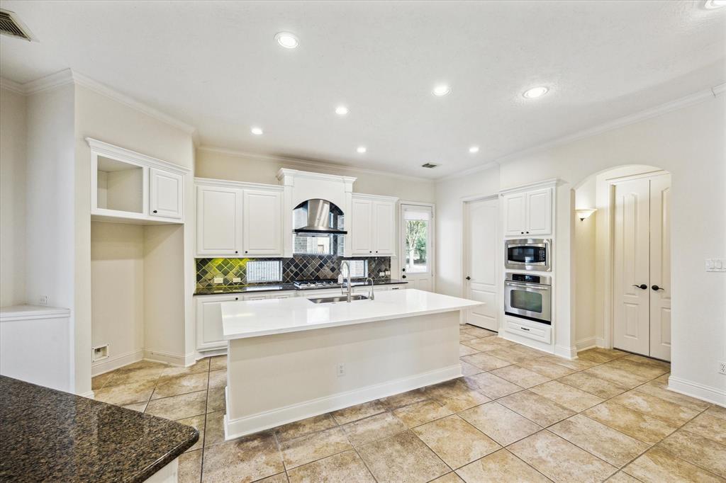 25311 Madison Falls Lane, Katy, Texas image 6