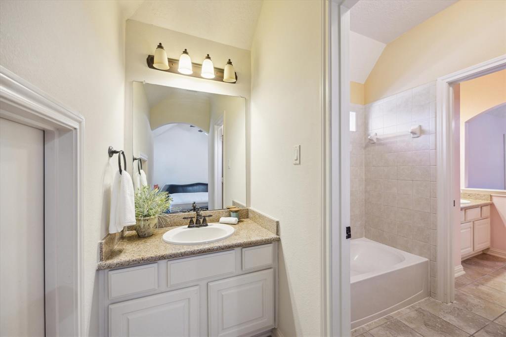 25311 Madison Falls Lane, Katy, Texas image 24