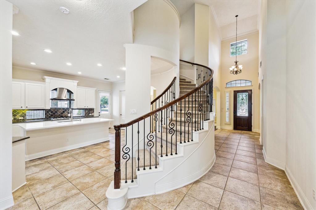 25311 Madison Falls Lane, Katy, Texas image 9
