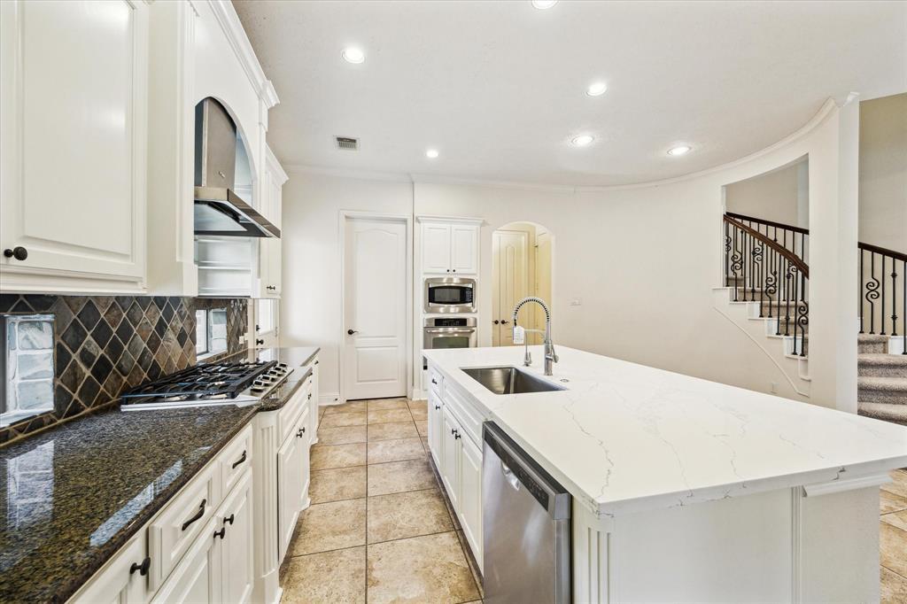 25311 Madison Falls Lane, Katy, Texas image 7