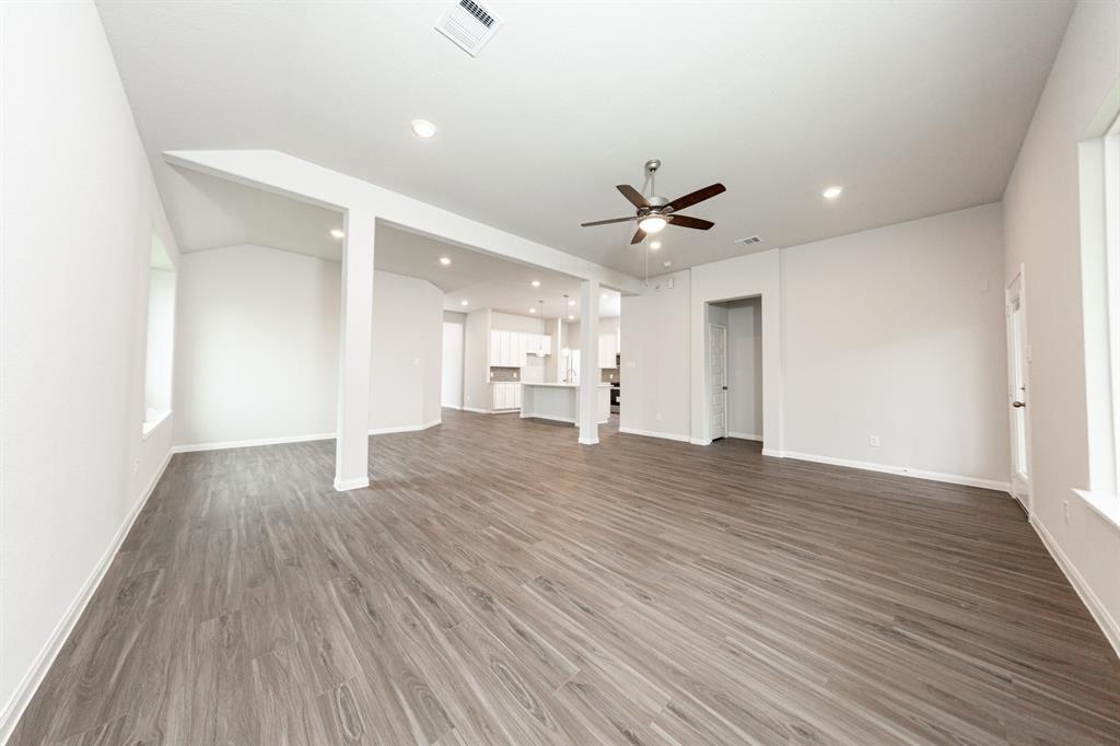 3013 Plains Circle, Brookshire, Texas image 13