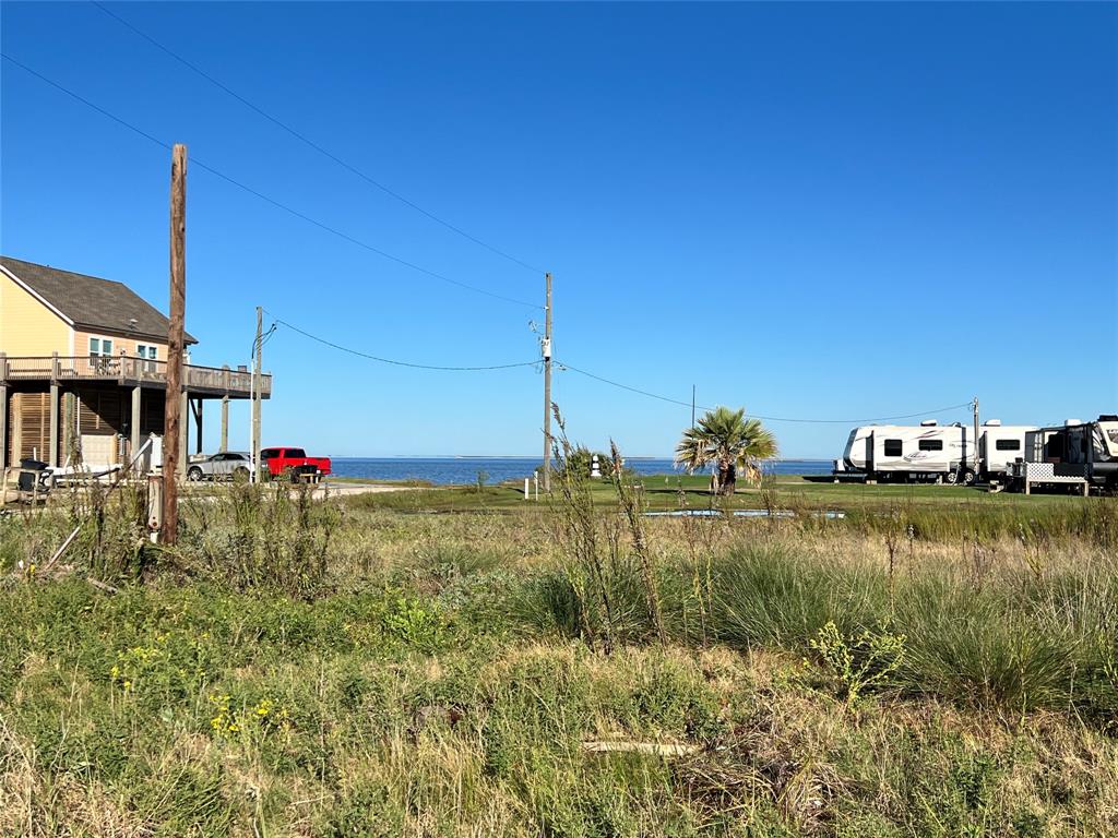 1024 N Bay Street, Gilchrist, Texas image 6