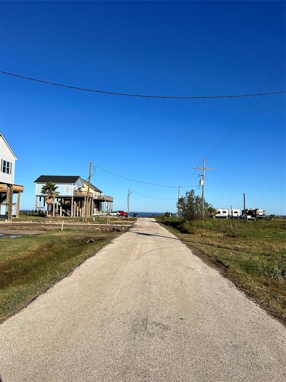 1024 N Bay Street, Gilchrist, Texas image 4