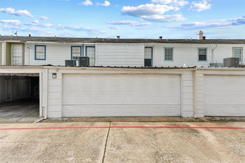 11887 Algonquin Drive, Houston, Texas image 23