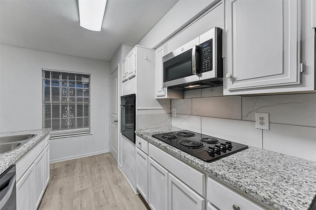 11887 Algonquin Drive, Houston, Texas image 11